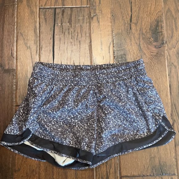 Athleta 4" Run Shorts, black and white patterned, size small - Picture 2 of 6